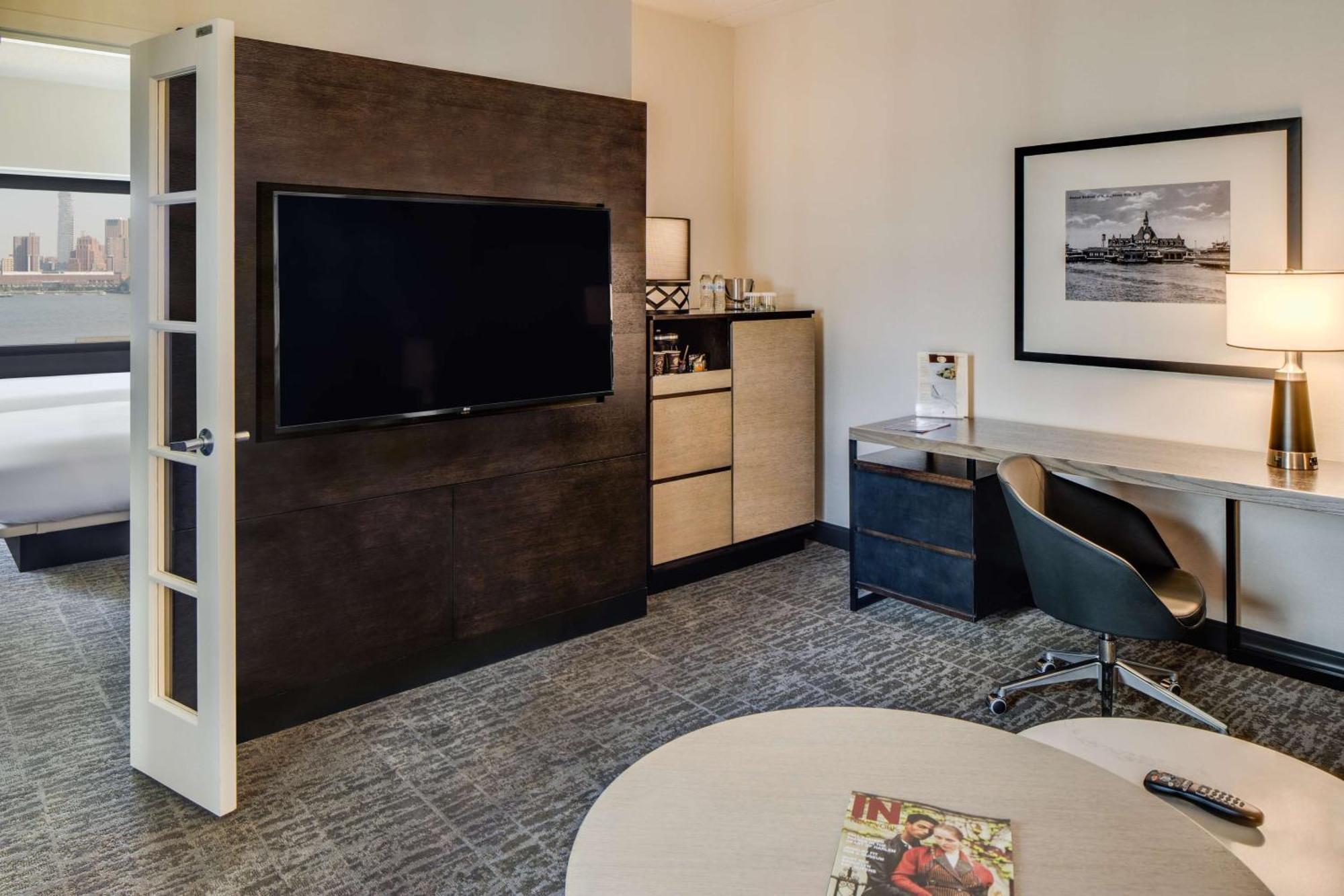 Doubletree By Hilton Hotel & Suites Jersey City Extérieur photo