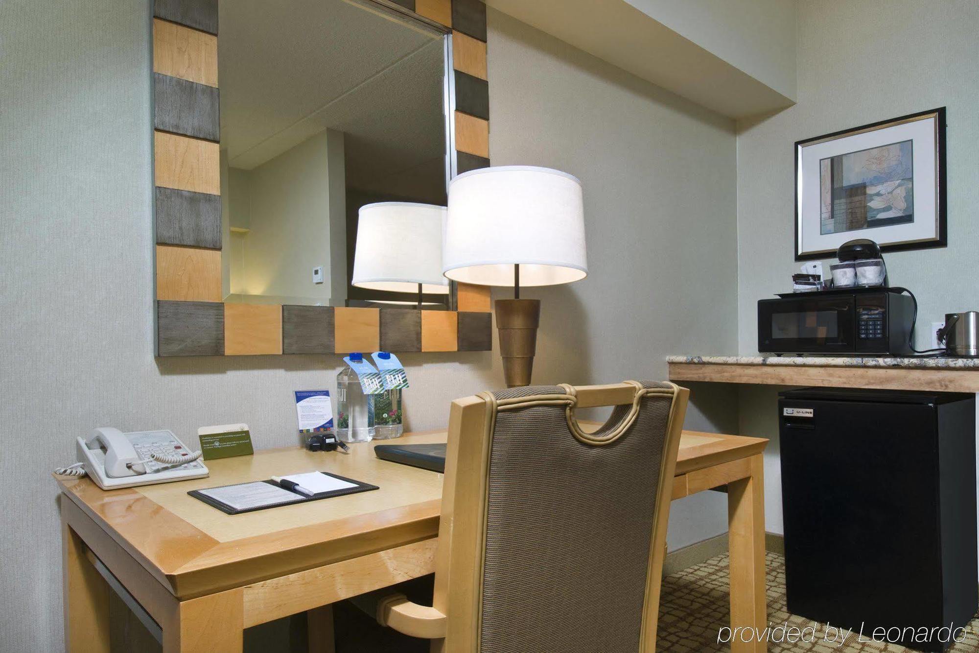 Doubletree By Hilton Hotel & Suites Jersey City Extérieur photo